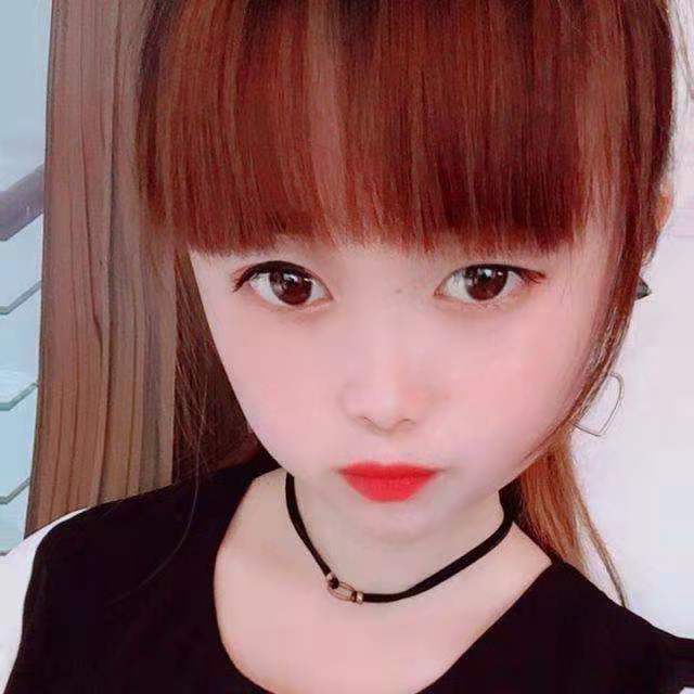 小松鼠改变谦让的照片