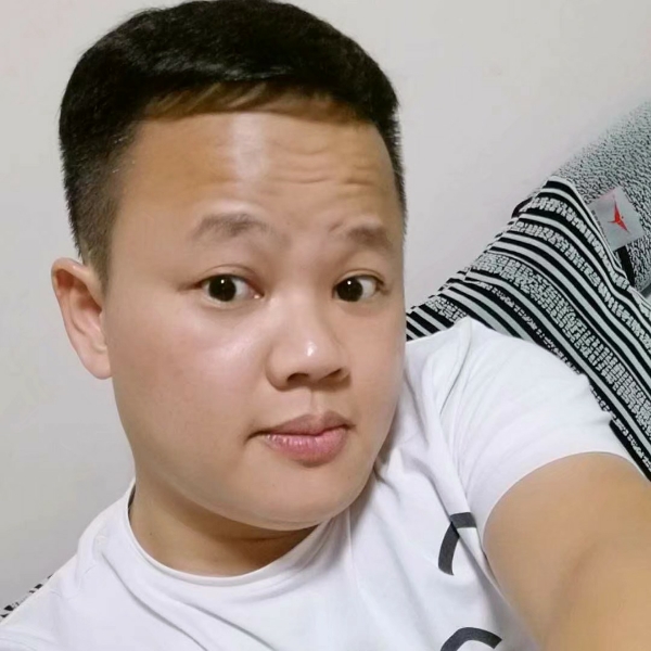 友善的孤独者的照片
