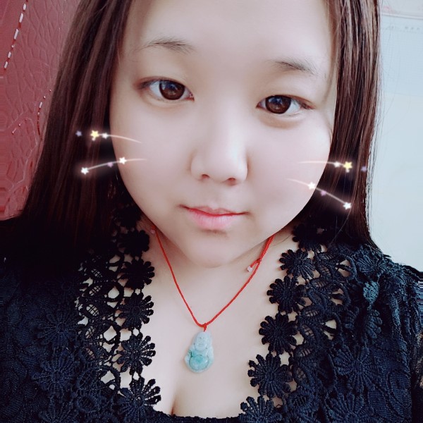 甜美倾心夏露的照片