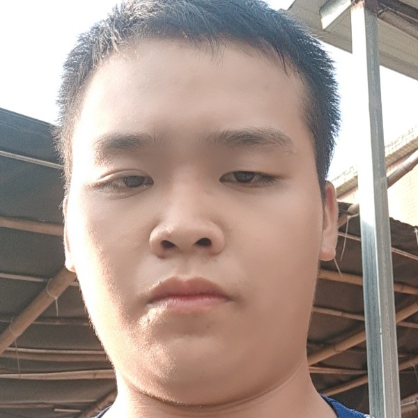 数据线拿阔达的照片