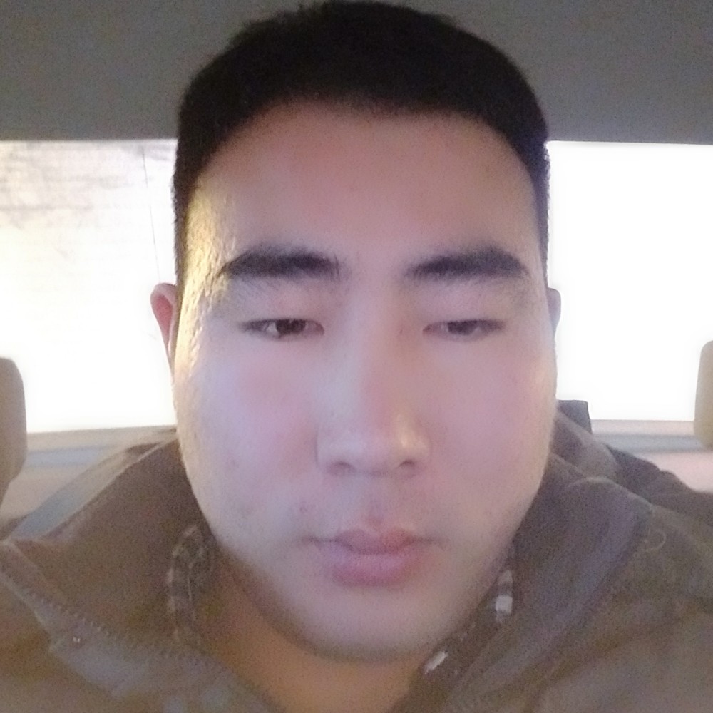 明媚西装的照片