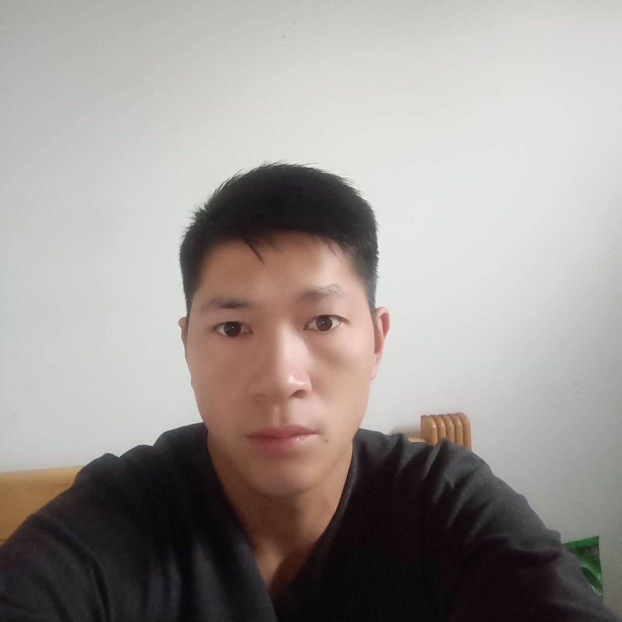 心岛凝眸刻苦的照片