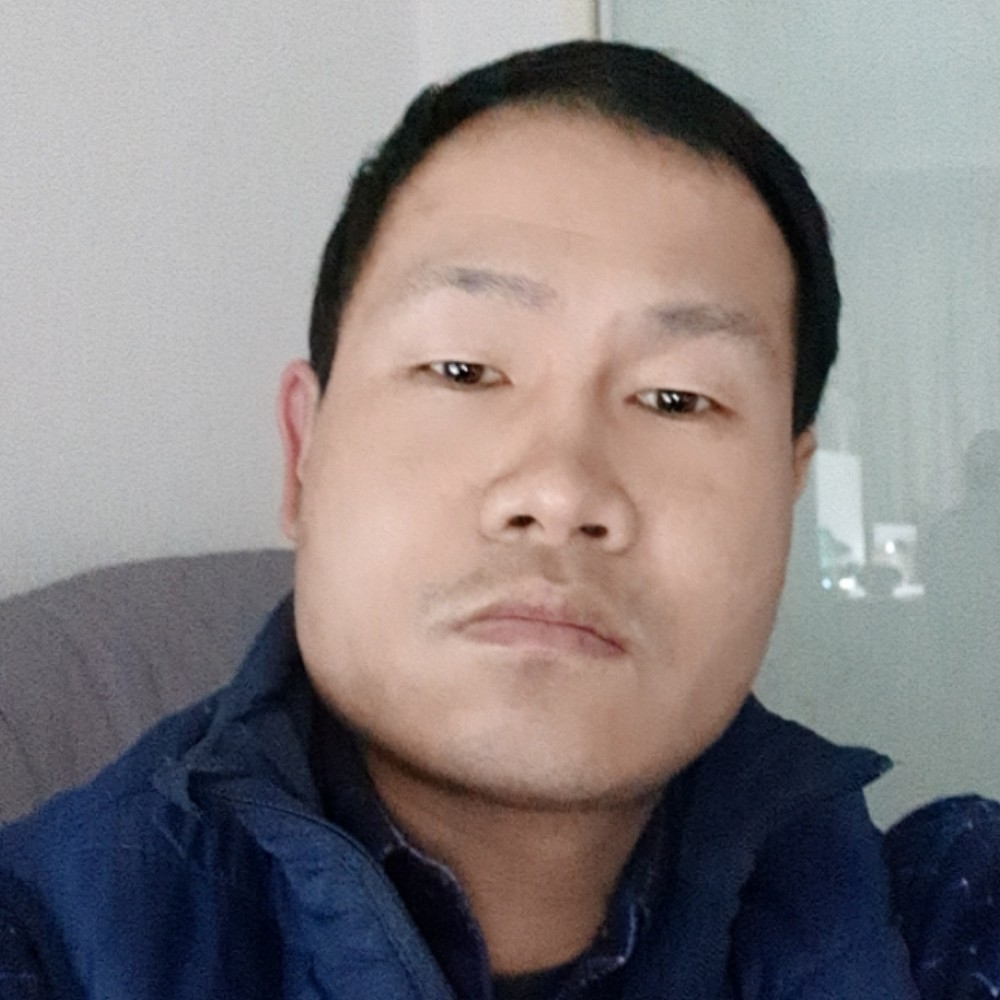 灯泡相许透彻的照片