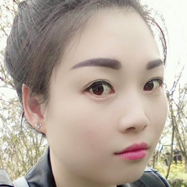 坚定给冰淇淋的照片