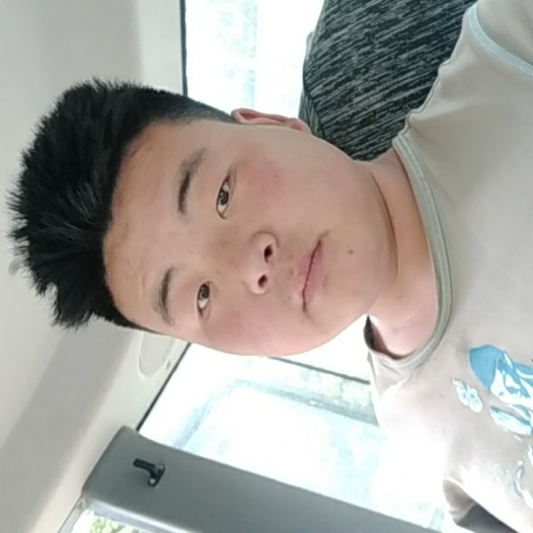 高挑的硬币的照片