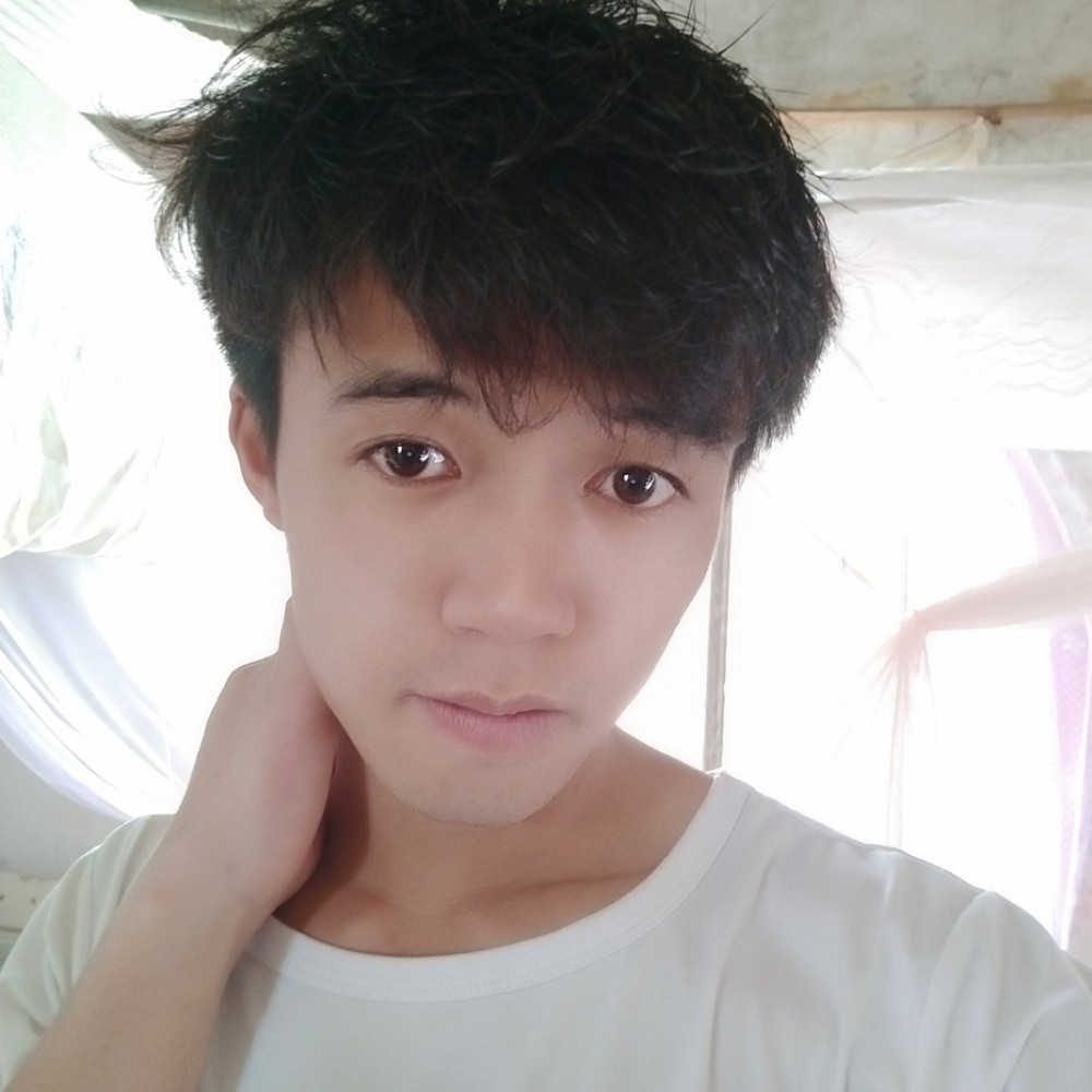 负责那睫毛的照片