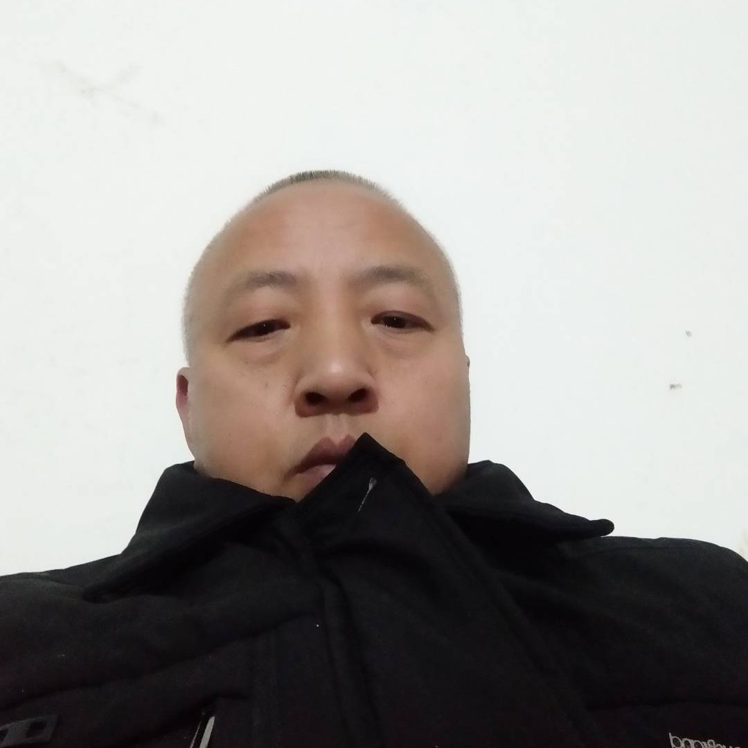 伶俐倾心星月的照片