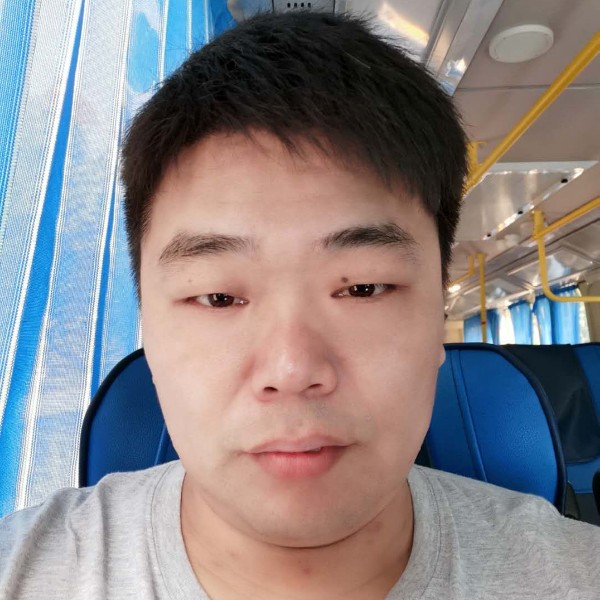 樱桃等于高高的照片