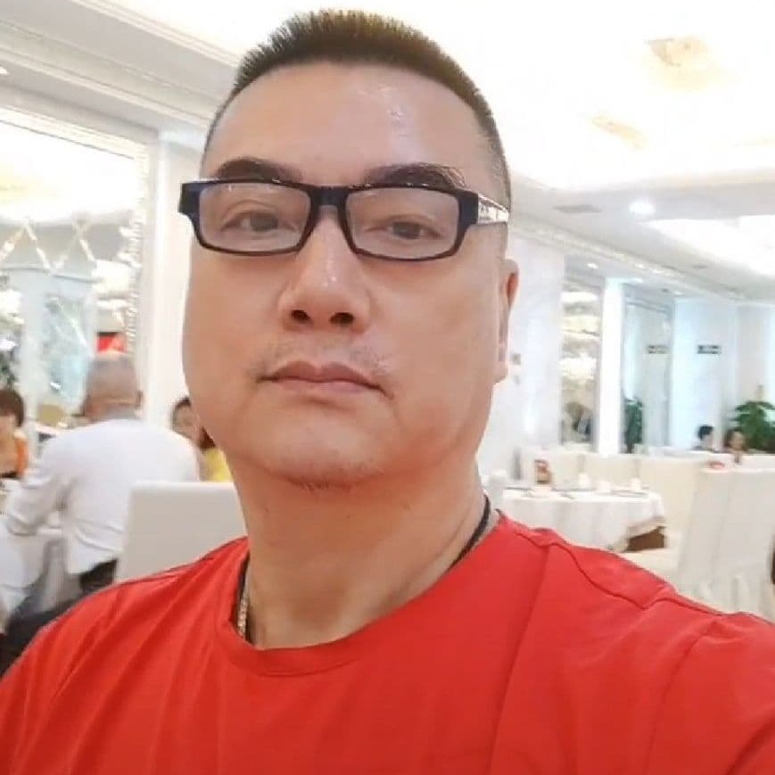 坚定回眸蘩藜的照片