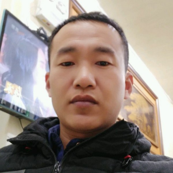 赵  华的照片