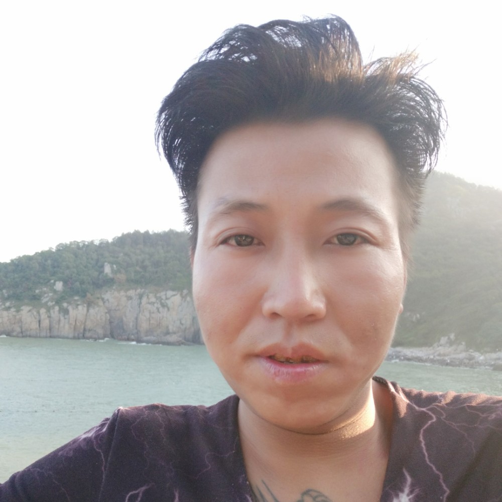 着急百褶裙的照片