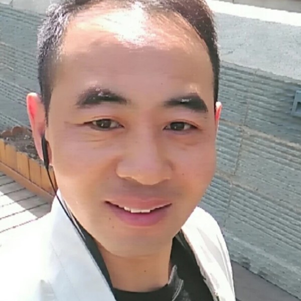 陌颜无辜的照片