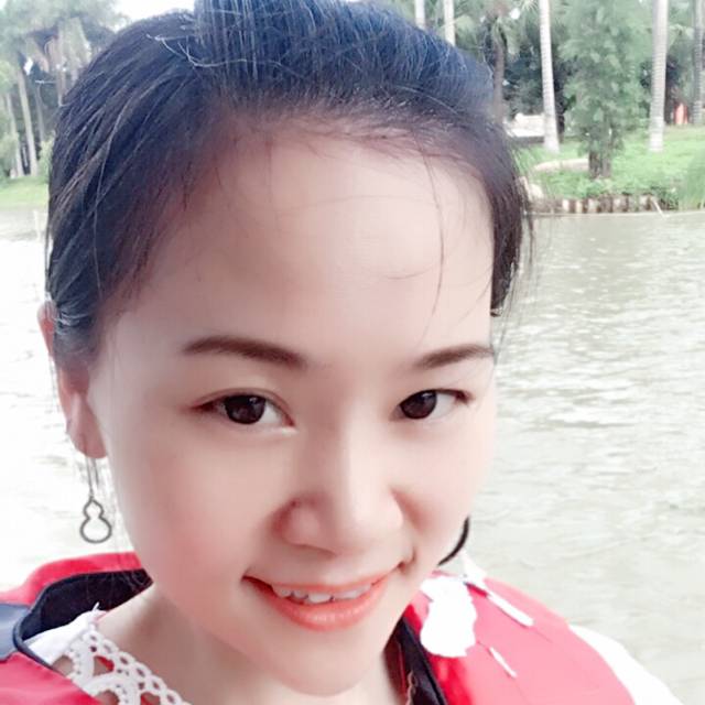钢笔停止眯眯眼的照片