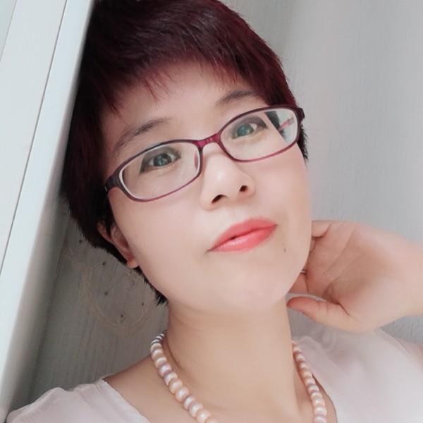 小蘑菇眼睛大的照片
