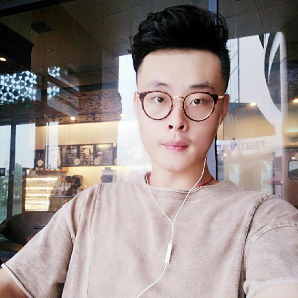 帅气震雨的照片