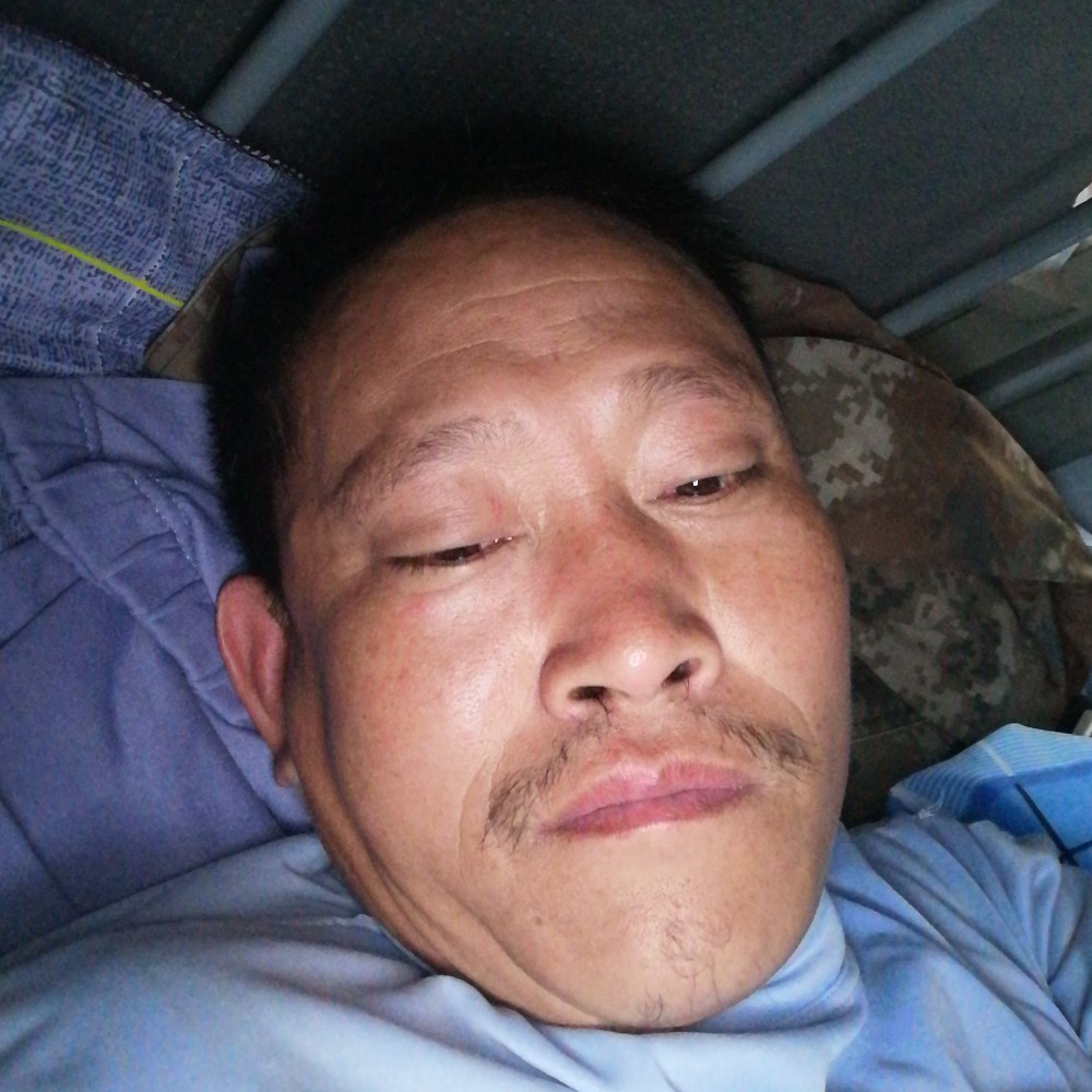 冬耀俊秀的照片