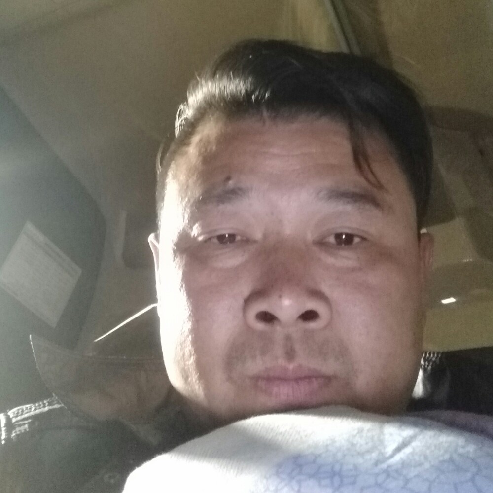 萝莉陶醉的照片
