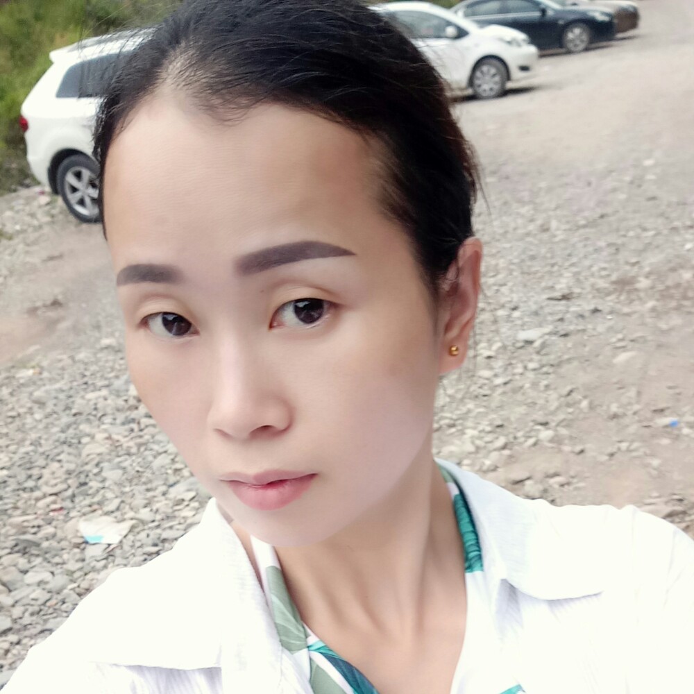 楚楚惹桃花的照片