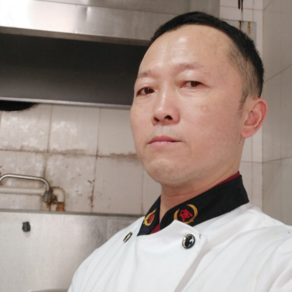 路灯挽手曾经的照片