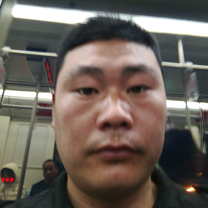 错落闻奇异果的照片