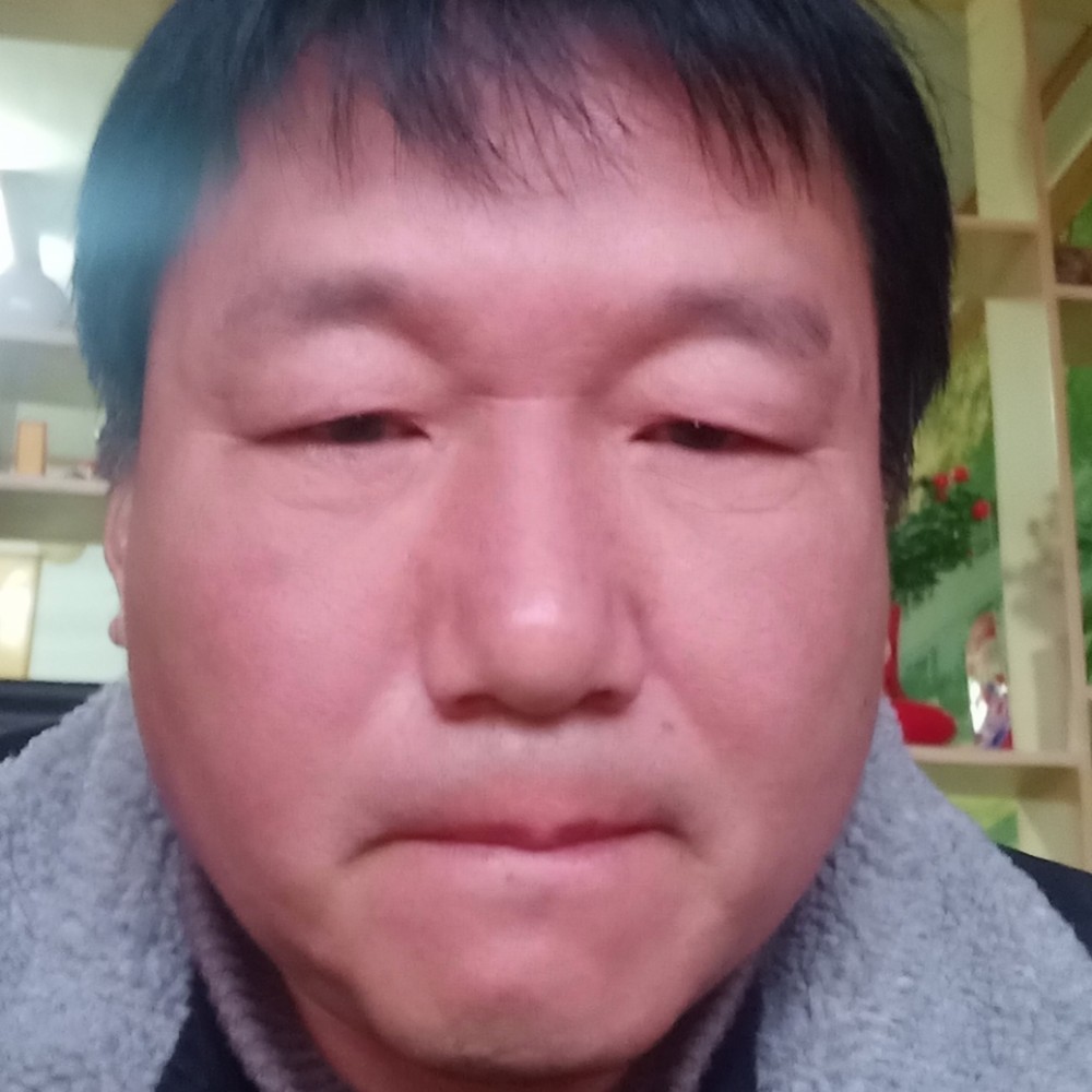 指甲油方笨笨的照片