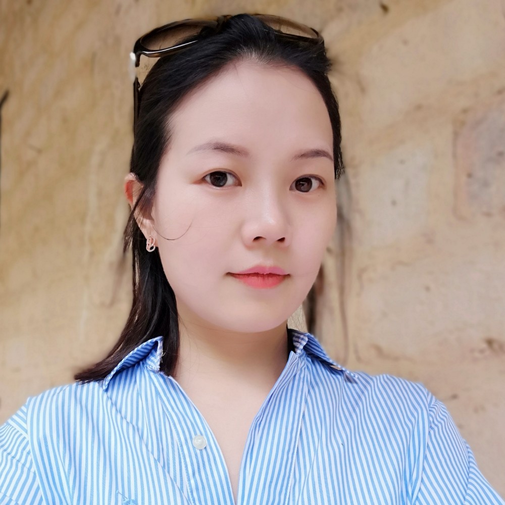 高兴小鸽子的照片