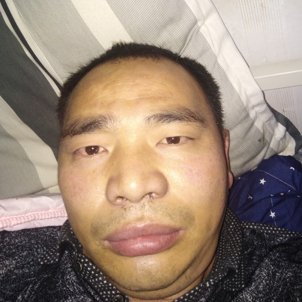 超短裙泪了1辈子的照片