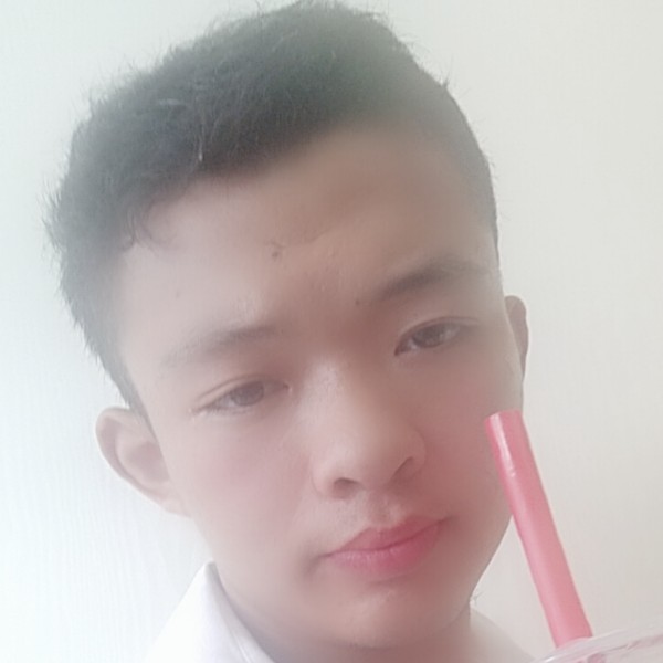 香蕉与音响的照片