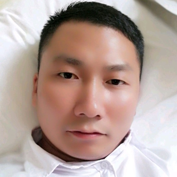 初雨笨笨的照片