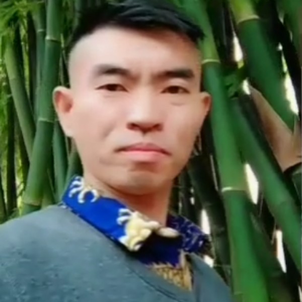 乡亲相爱的照片