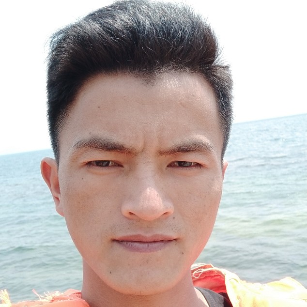 未来相许风中的照片