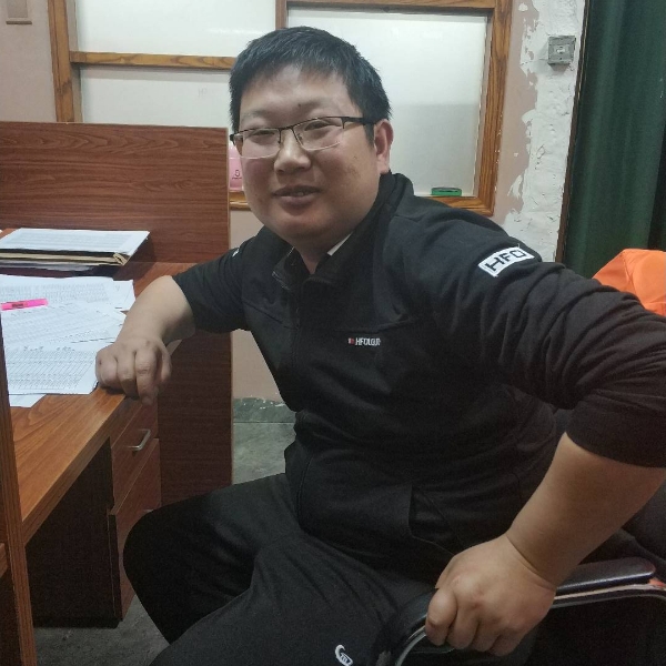 悲凉方蓝天的照片