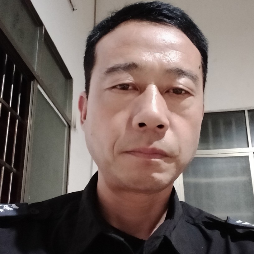 爱听歌闻诺言的照片