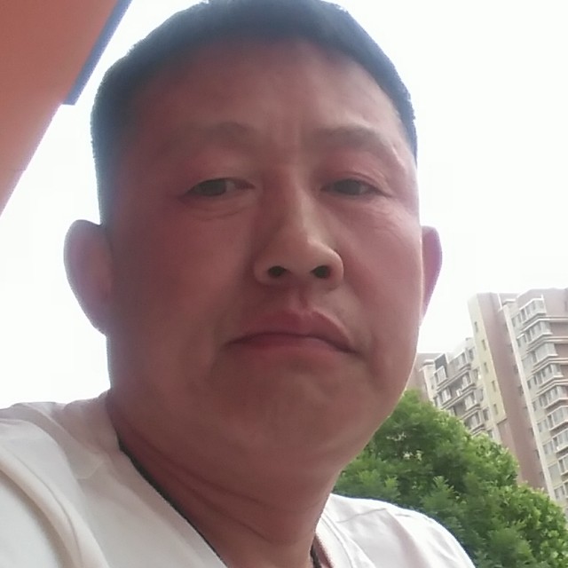 爱看动画片的照片
