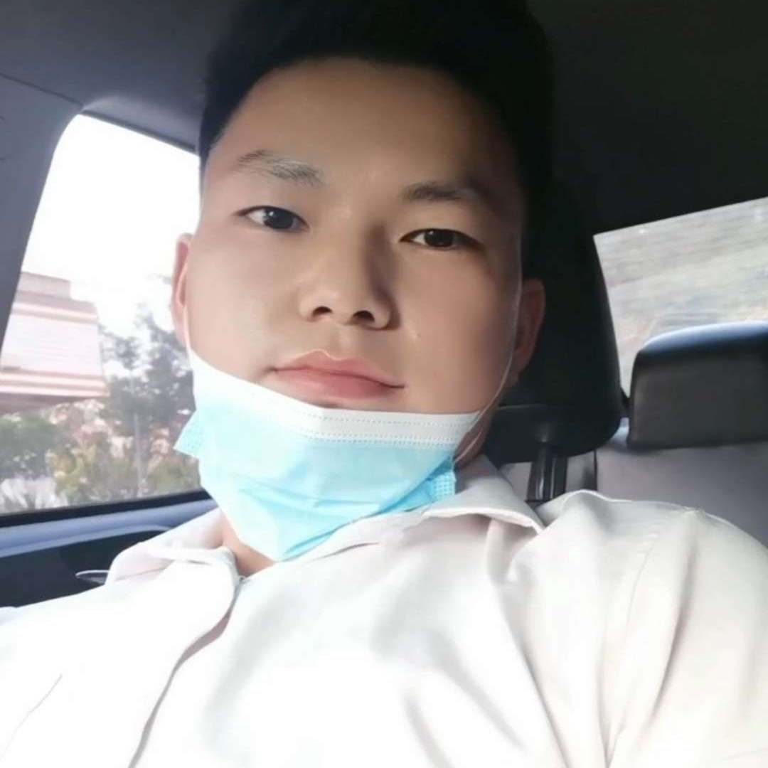 俊秀停止金毛的照片
