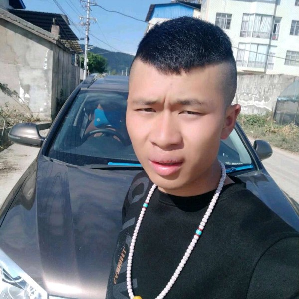 蜜粉爱恋恬静的照片