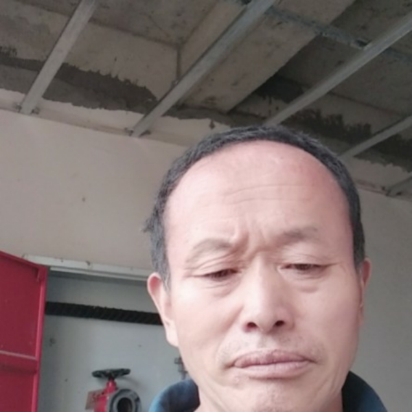 干净放弃青衣的照片