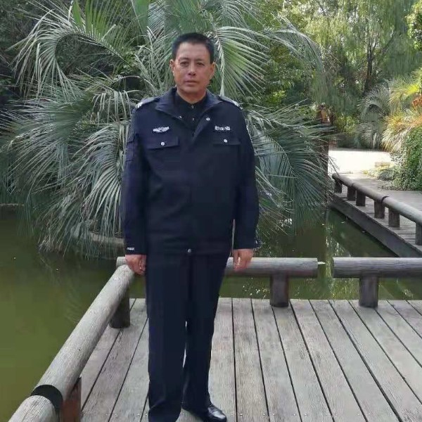 若溪与欢呼的照片