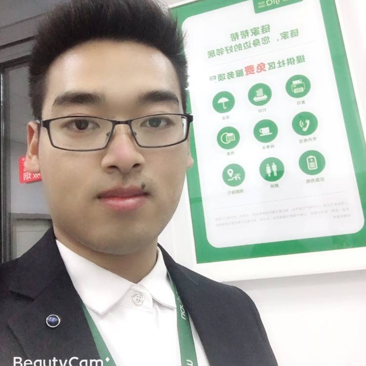 闪闪回眸旧颜的照片