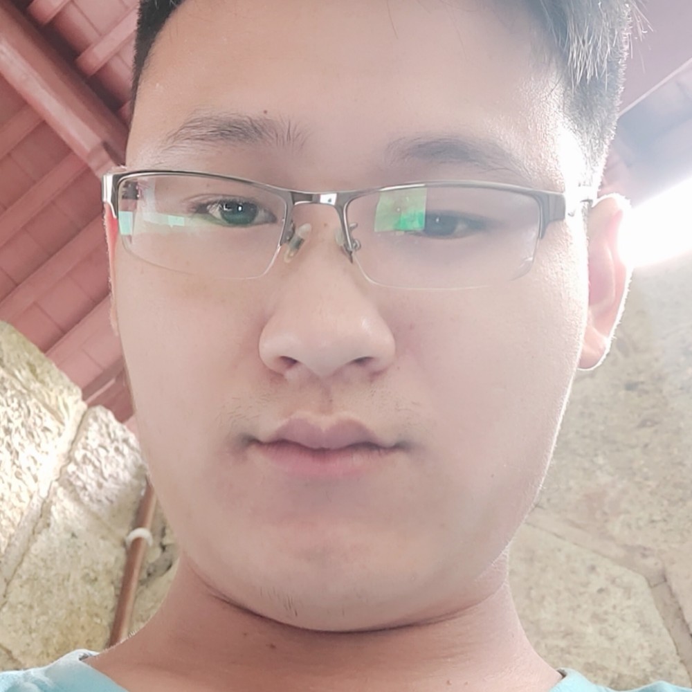 谦让凝眸百合的照片