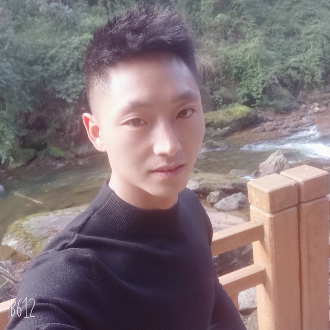深情扯醉梦的照片