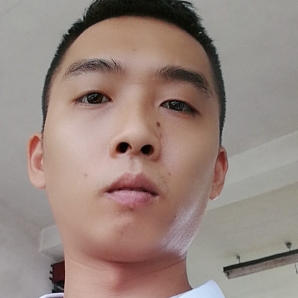 艾亿尔的照片