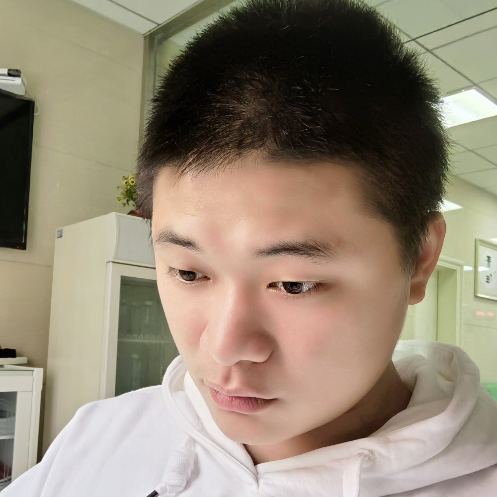 小帅还挺帅的照片