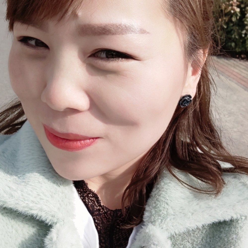 我只牵爱人的手的照片