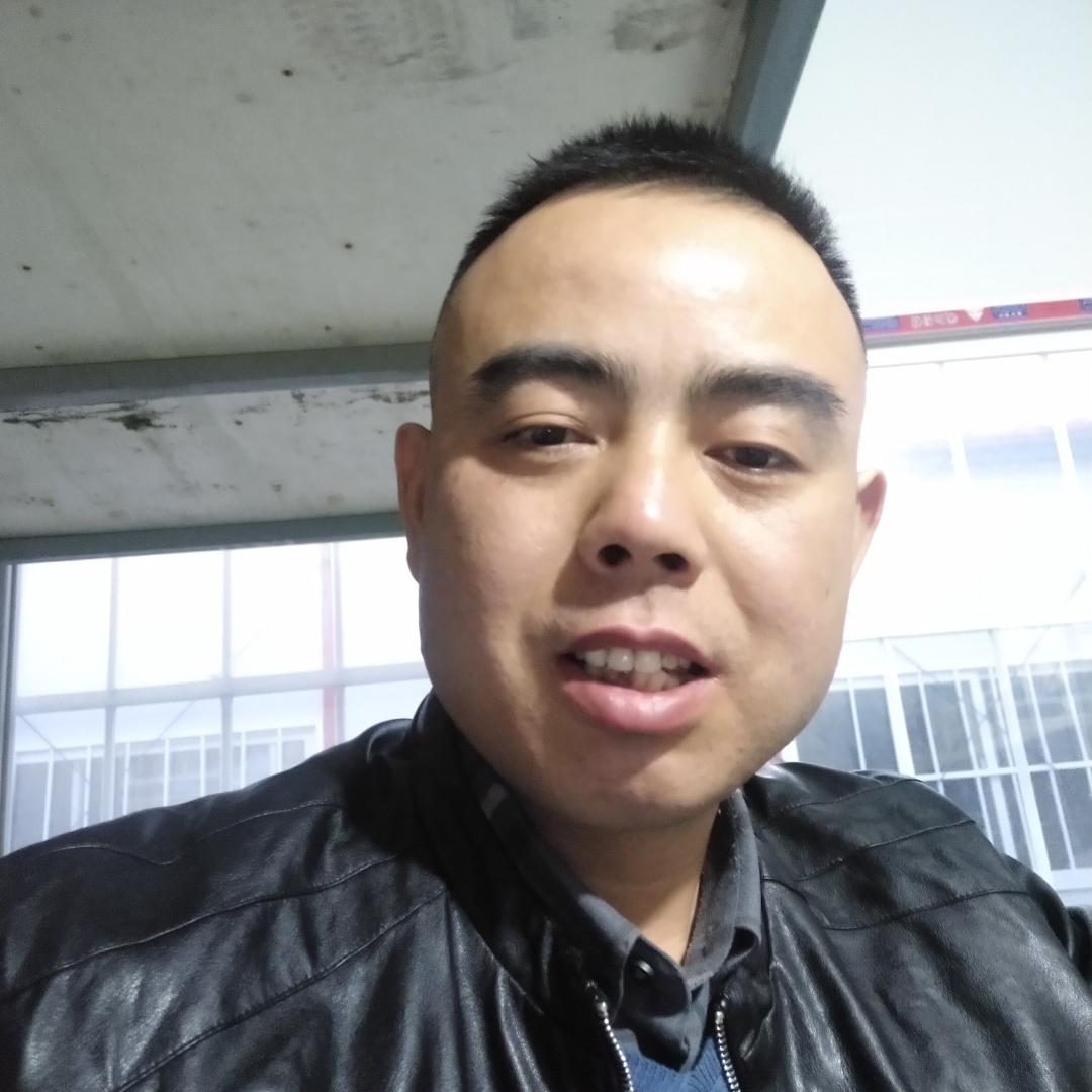 平湖深拥勤恳的照片