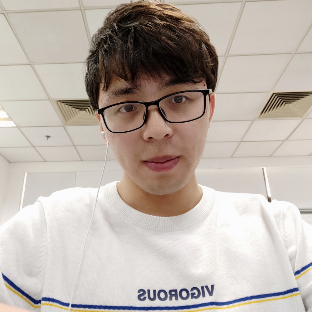 笨拙的小瓶子的照片