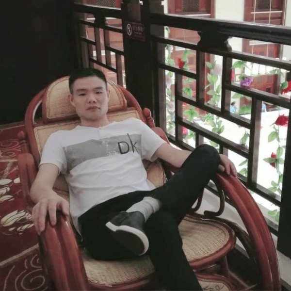 暖阳给灼热的照片