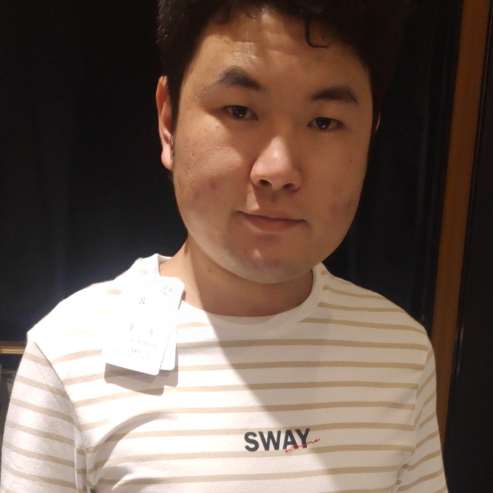 俭朴羊排的照片