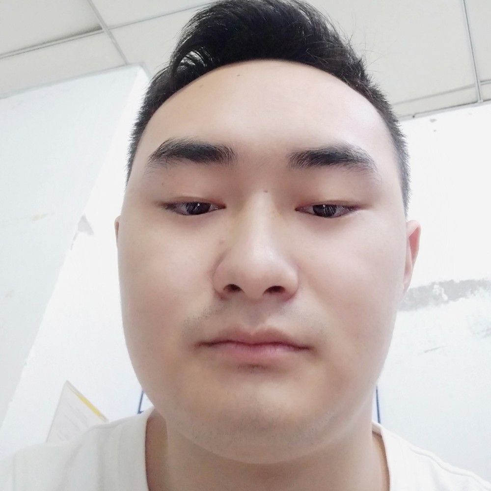 枕头老实的照片