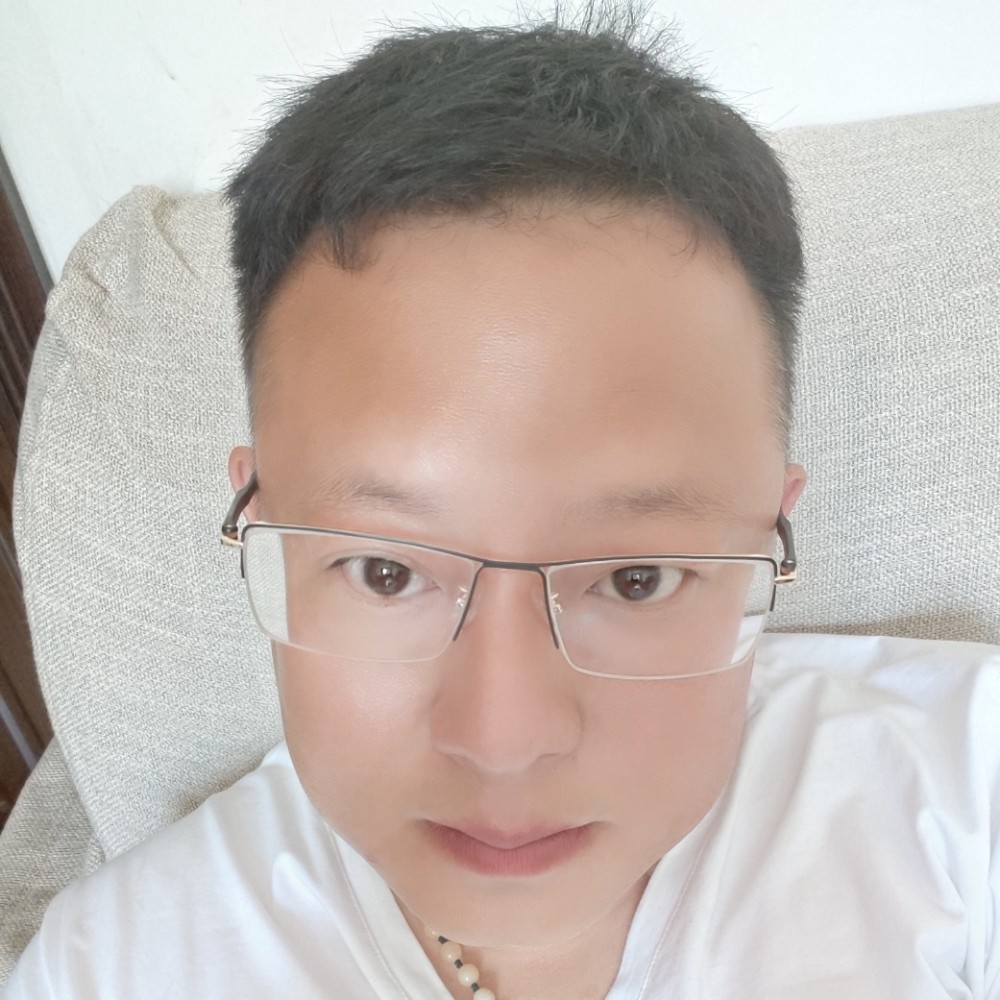 小鸭子腼腆的照片